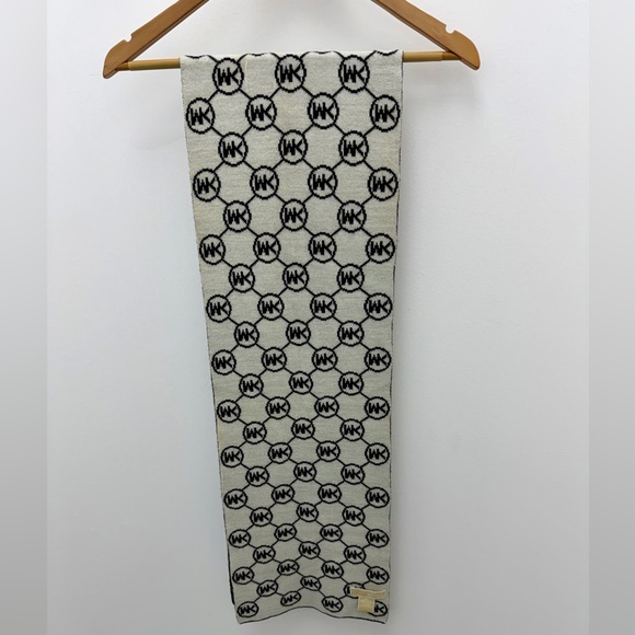 Michael Kors Black & White MK Logo Scarf | Cozy Knit Designer Wrap - Picture 5 of 7